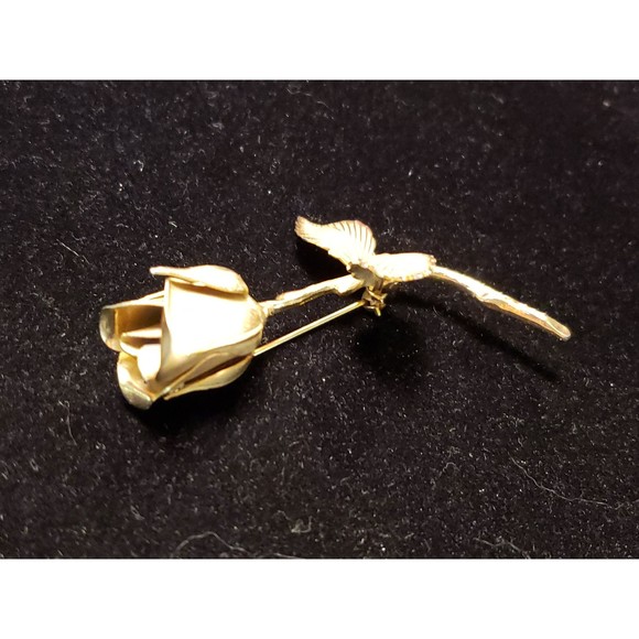 Vintage Unsigned Rose Floral Brooch Pin, Gold Tone Rose With Stem And Leaves - Picture 8 of 9